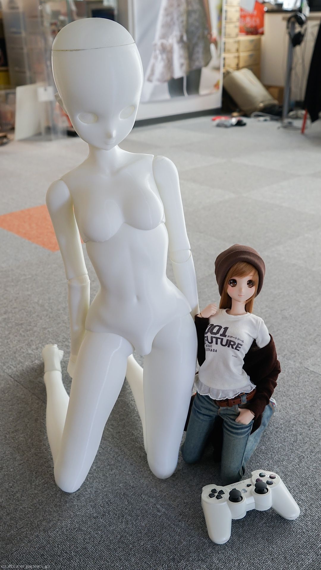 Our first Smart Doll unboxing 