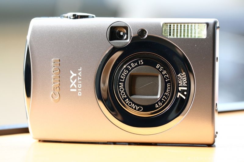 IXY DIGITAL 900IS Canon-