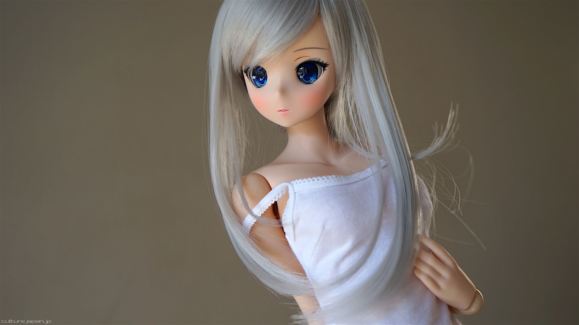 SMART DOLL by DANNY CHOO